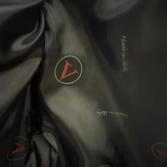 Italian Faux Leather Trench Coat – Medusa Button Detail – Size M - Picture 7 of 7